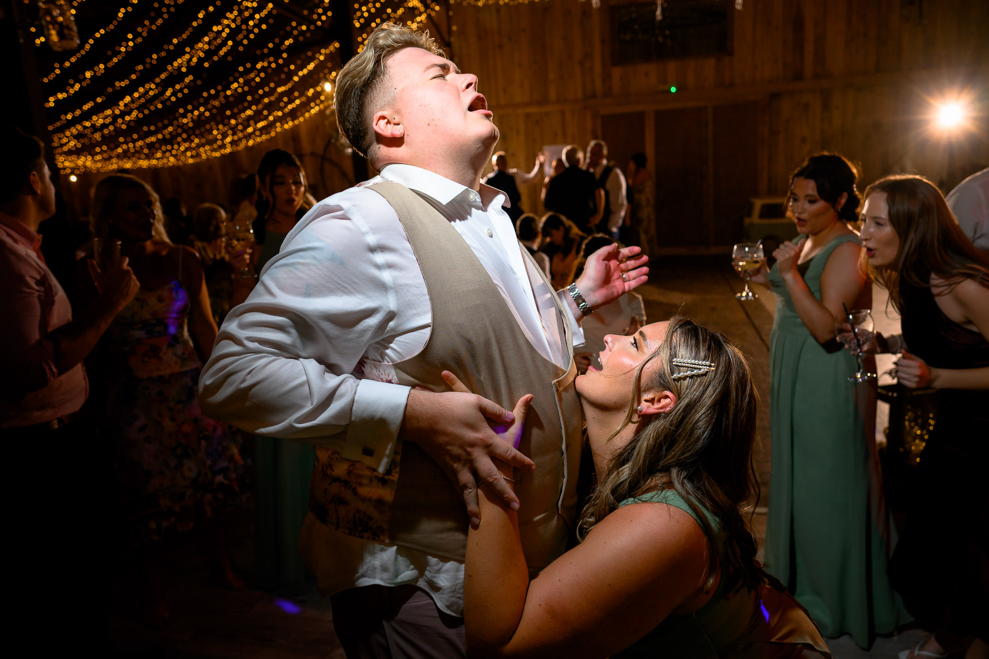 Alcumlow-Wedding-Barn-Photographer-5492